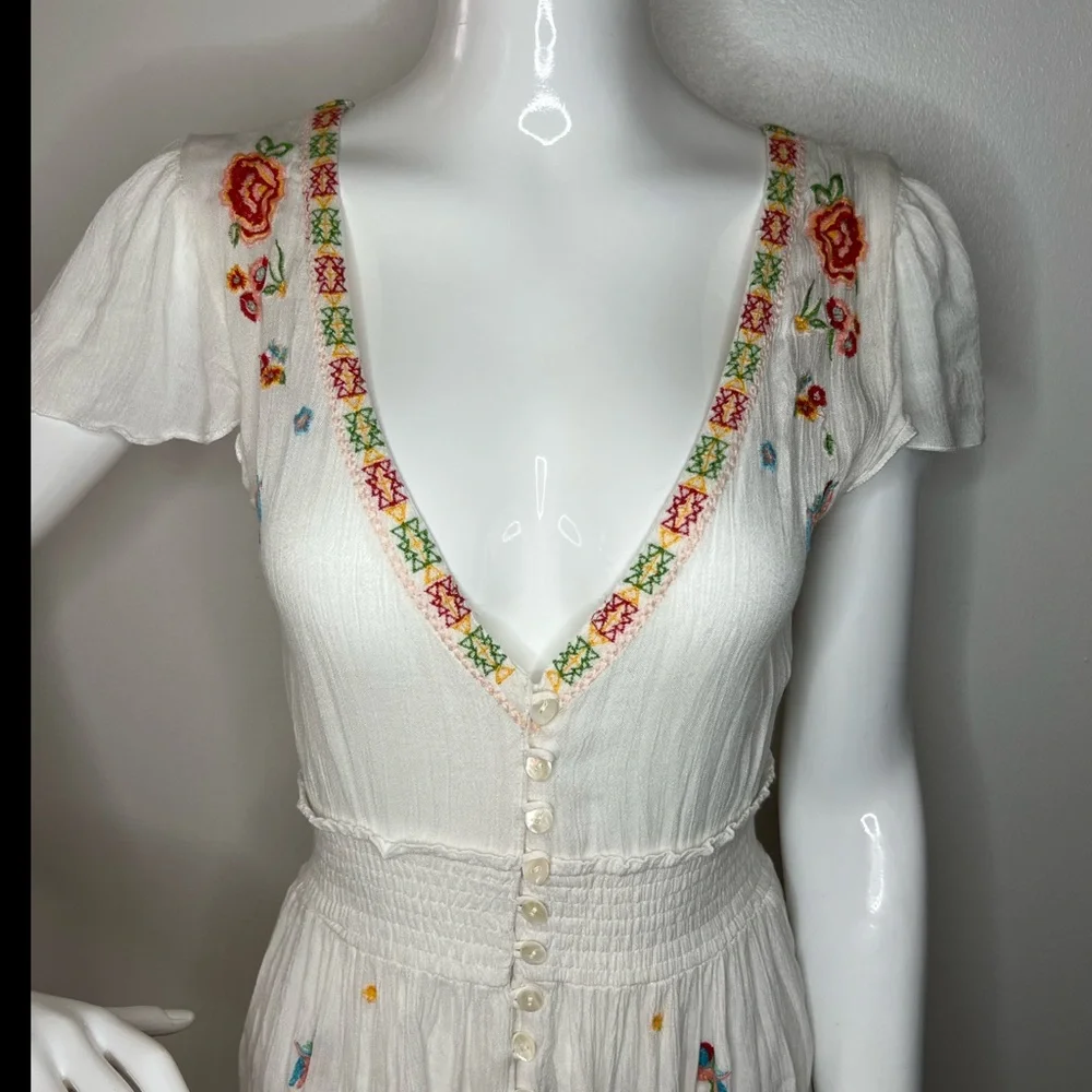 Z&L Flowers and Birds Embroidery Boho Dress - Picture 4 of 10